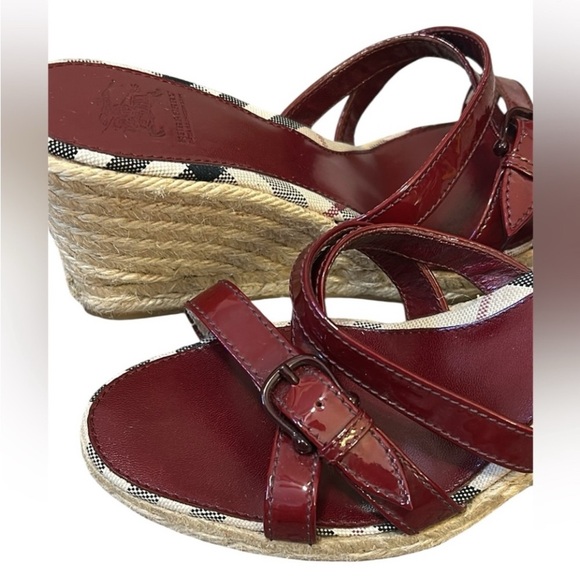 Burberry Nova Check Red Patent Leather Espadrille Wedge Sandals Size 39 IT, 8 US - Picture 3 of 14